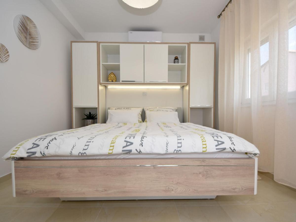 Apartment Matanovi Dvori-1 By Interhome Vir Exteriér fotografie